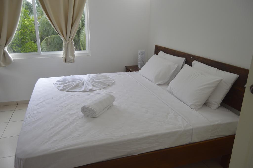 Chez Payet Airport Guesthouse Pointe La Rue Esterno foto