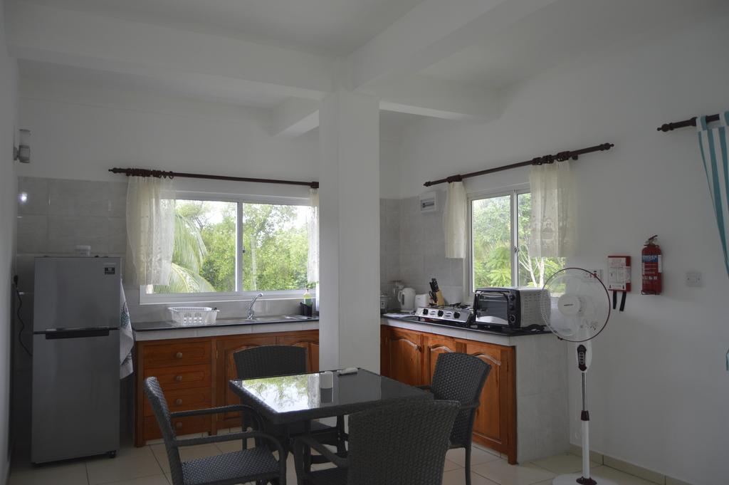 Chez Payet Airport Guesthouse Pointe La Rue Esterno foto