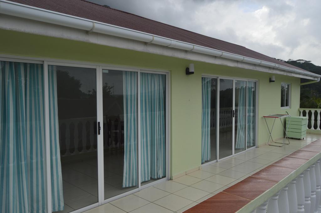 Chez Payet Airport Guesthouse Pointe La Rue Esterno foto
